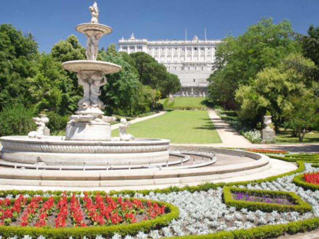 Homely Madrid River Exterior foto